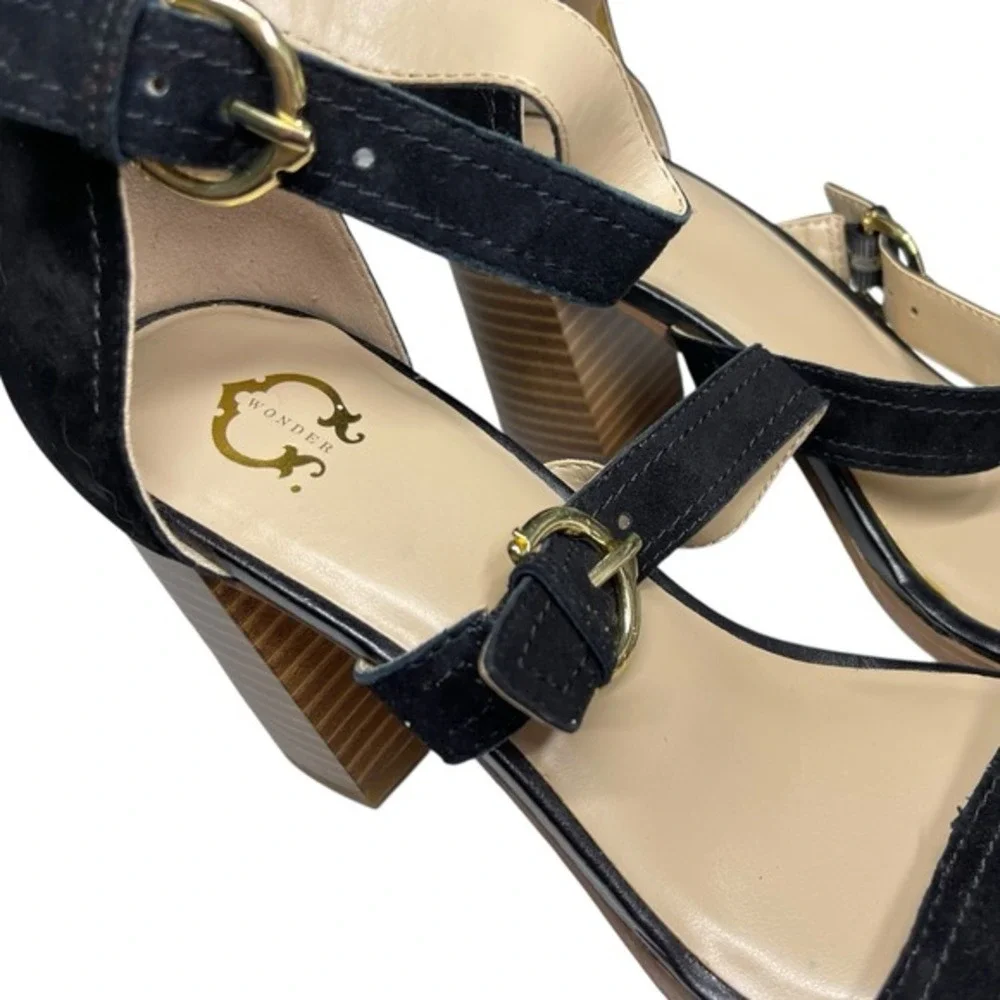 Wonder 9M Black Maya Block Heel Sandal Multi Strap Buckle‎ Gold Hardware Classic
